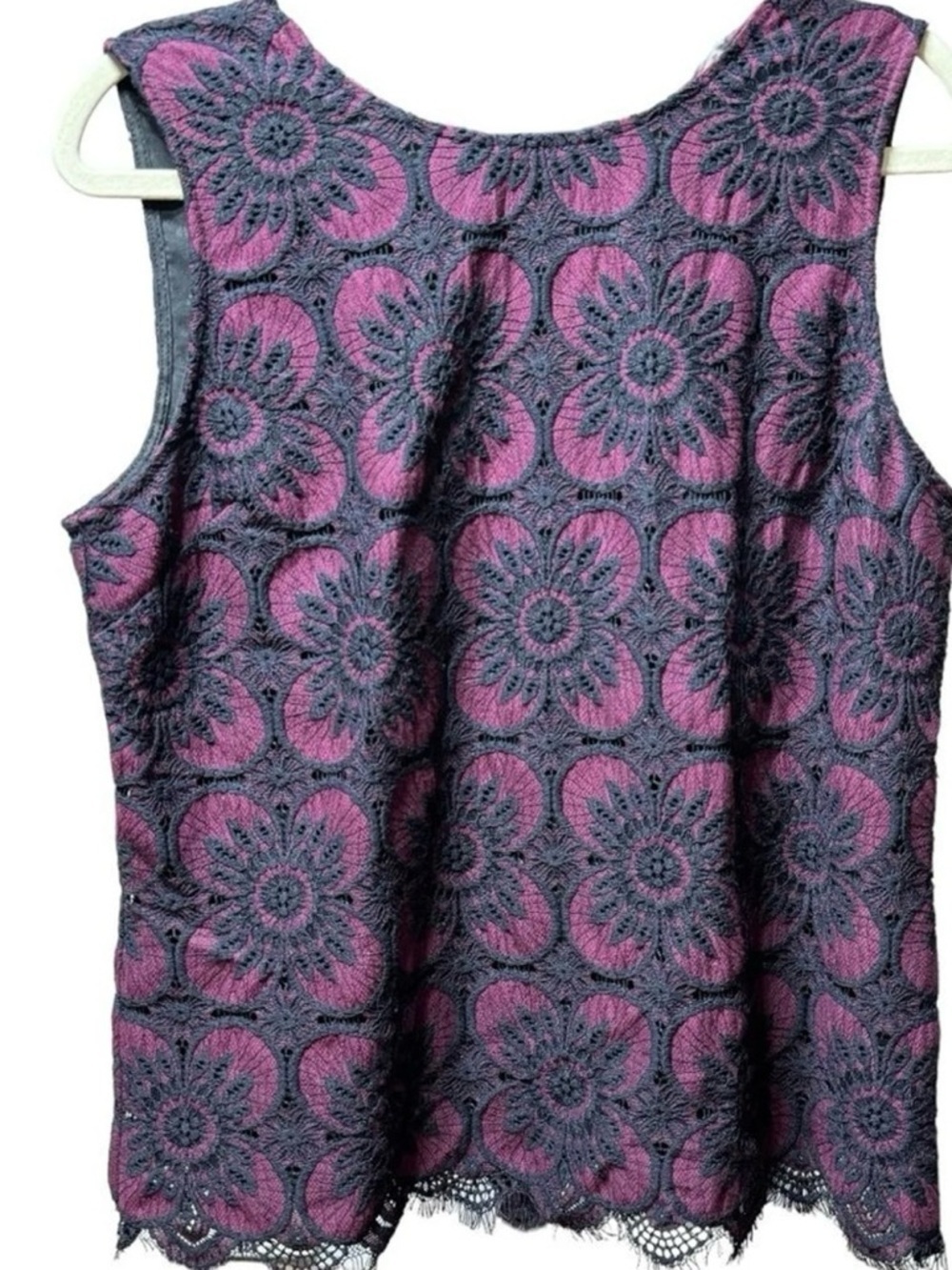 Banana Republic Shirt Women’s 
 Burgundy Floral Lace Boho Gothic Evening Size XL